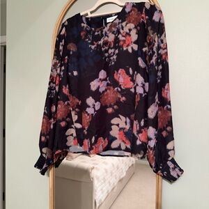 Evereve Black and Coral Floral Blouse
